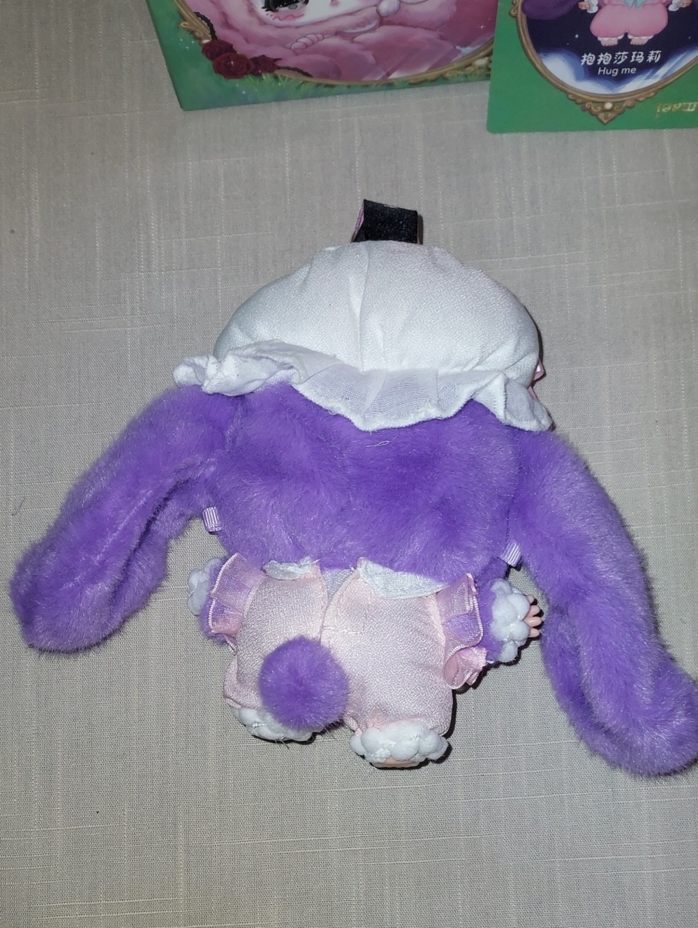 Hug Me Samael Magic Wardrobe Series Plush Doll Keychain - Picture 2 of 7